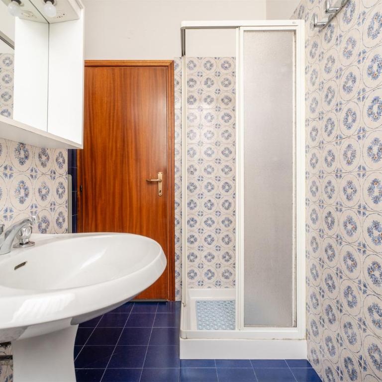 La Terrazza - Casa Baroni - Appartamento Deluxe con 2 Camere da Letto e Balcone - 15