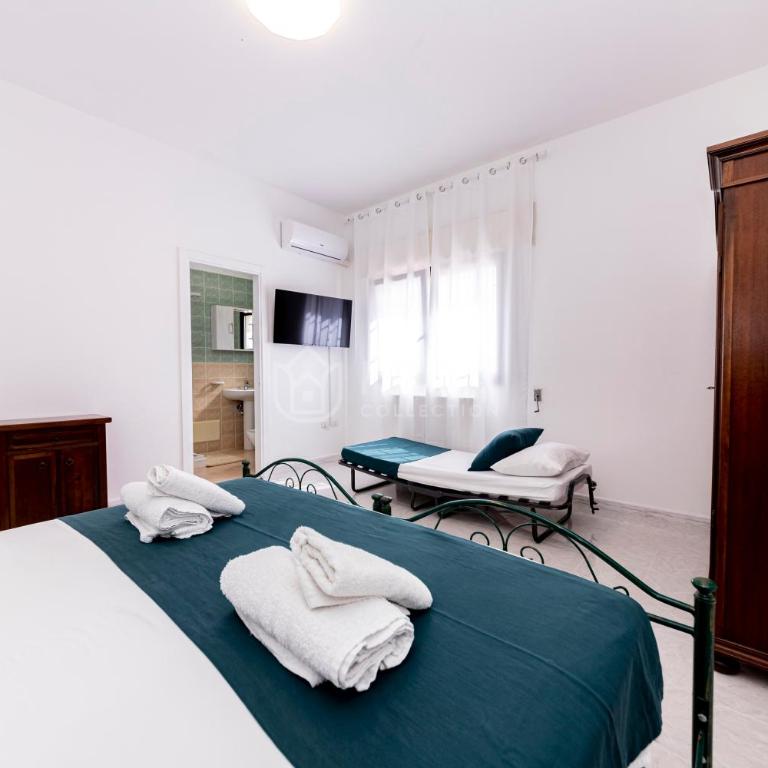 Villa Armonia - Three-Bedroom Villa - 11
