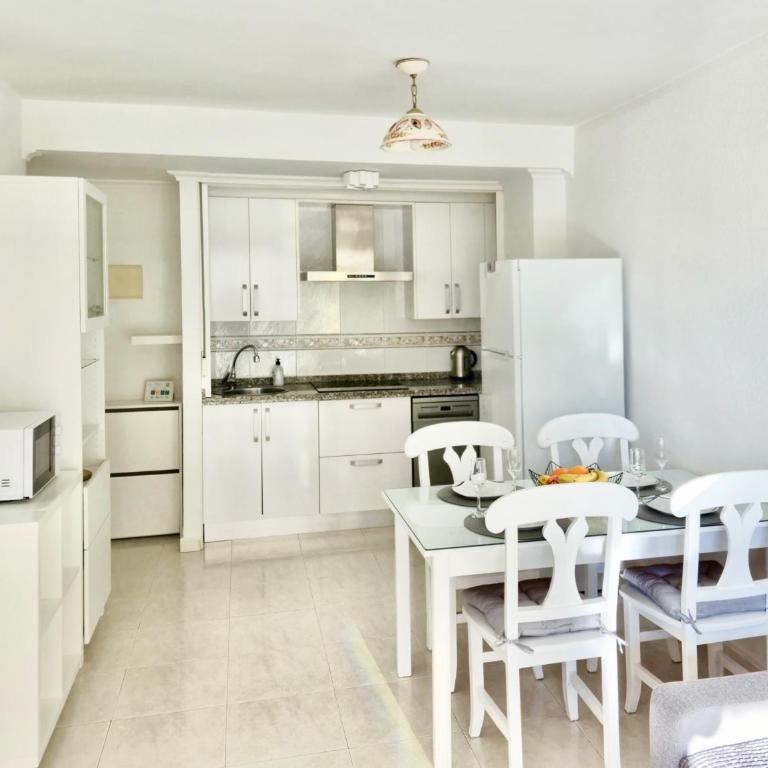 Clubrent - Topacio I, 6th floor, views and parking - Apartamento de 1 dormitorio - 4