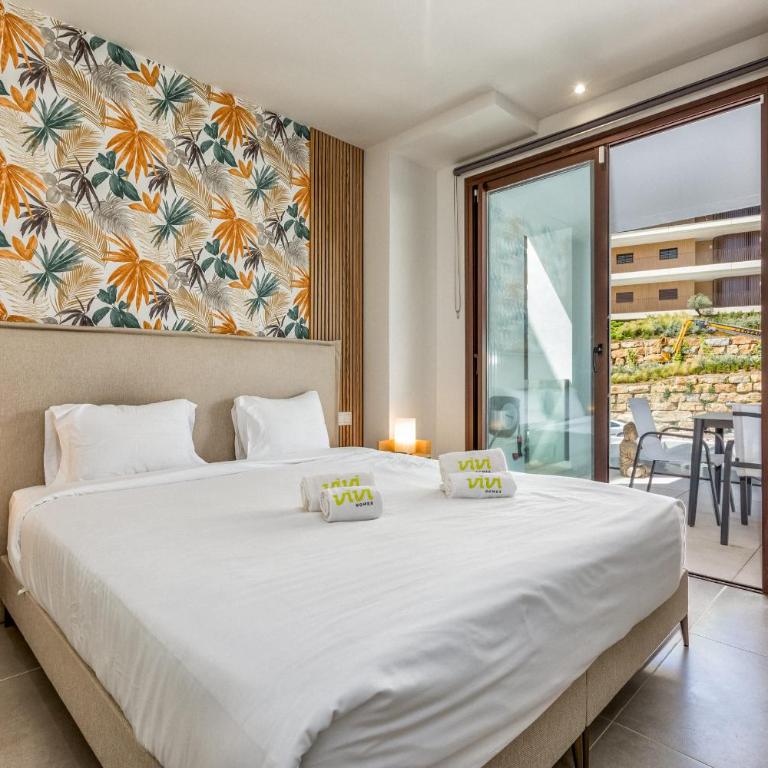 ViVi Homes - Apollo Luxury, Pool, Gym & Beach - Apartment with Terrace - 4