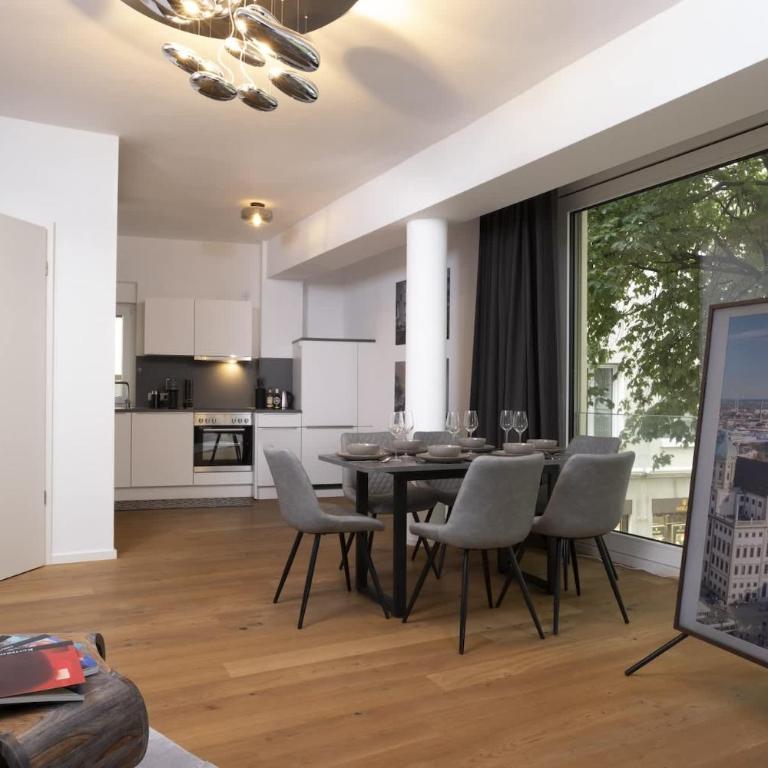 GoldenKey-Suites - Luxury Suite 'Rathausplatz' - Overlooking the Main Square - Air Conditioning & Elevator - Apartamento - 9