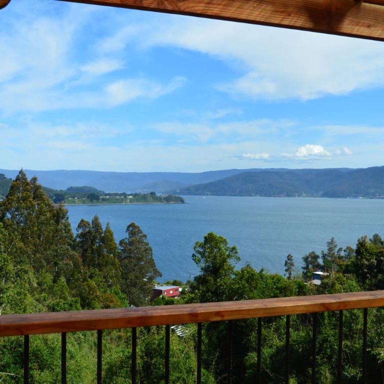 Cabaña con vista al mar y bosque nativo - Three-Bedroom House - 8