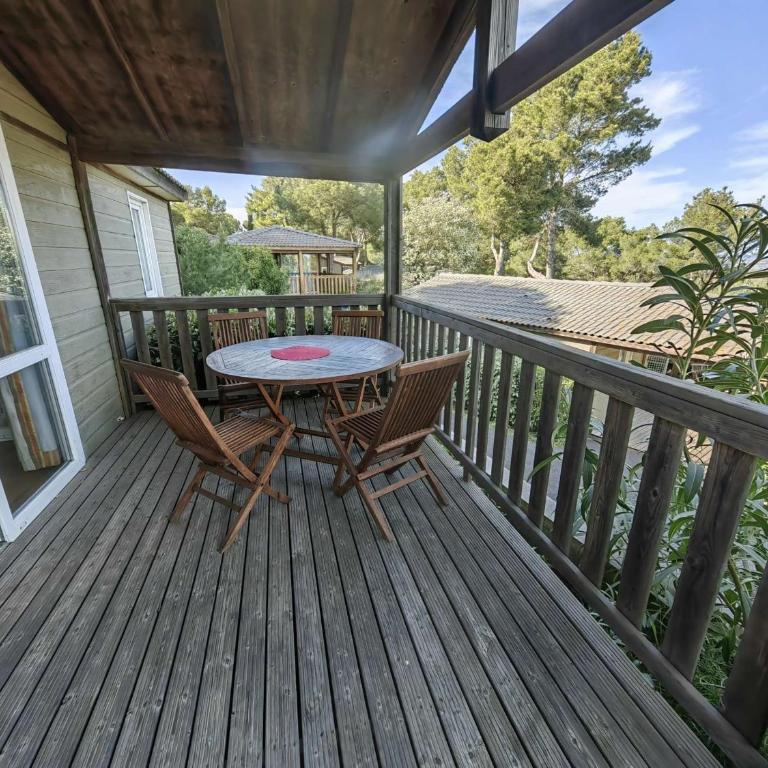 Chalet climatisé pour 6, calme avec piscine et parking - Chalet 2 Chambres - 15