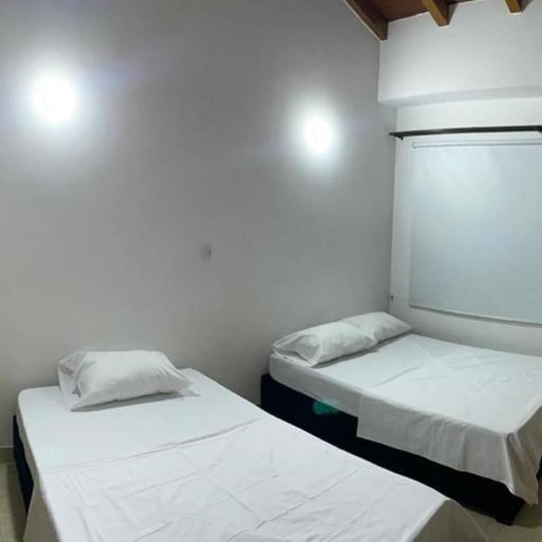 Gran casa comoda - Habitación Doble Deluxe - 2 camas - 1