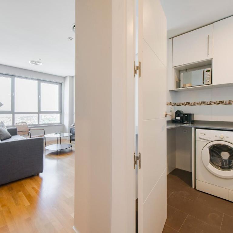Sky Living para 4 con Parking en Sanchinarro - One-Bedroom Apartment - 12