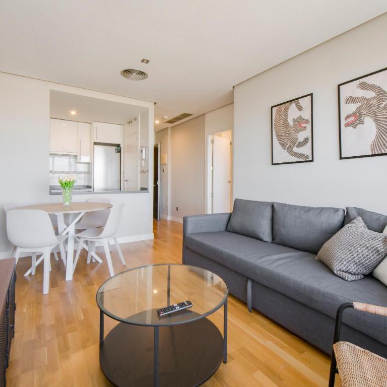 Sky Living para 4 con Parking en Sanchinarro - One-Bedroom Apartment - 11