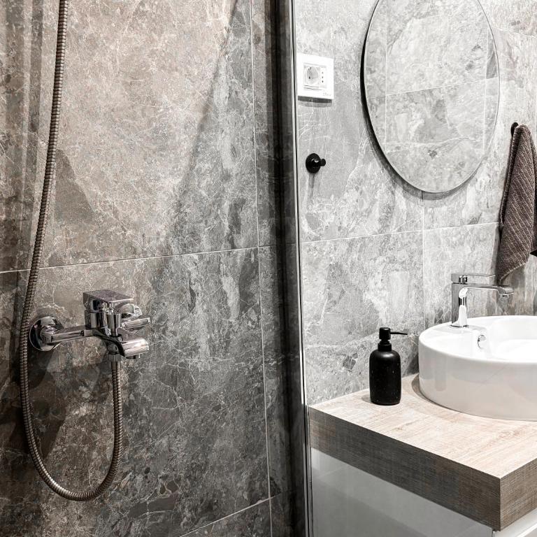 Lukerly 2 - Four-Bedroom Apartment - 39