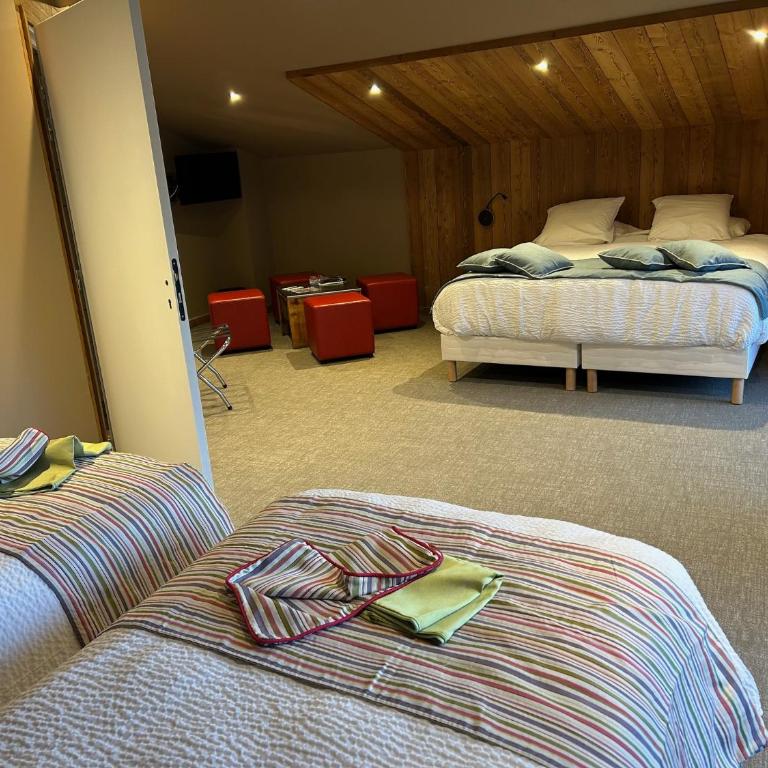 Hotel L'alpin - Chambre Familiale - Vue sur Jardin - 4