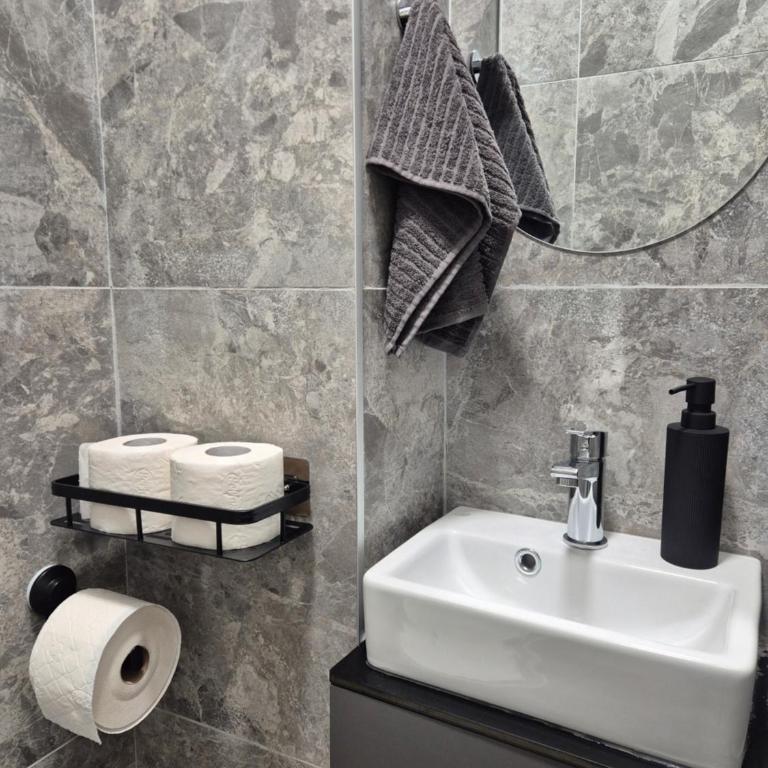 Lukerly 2 - Four-Bedroom Apartment - 41
