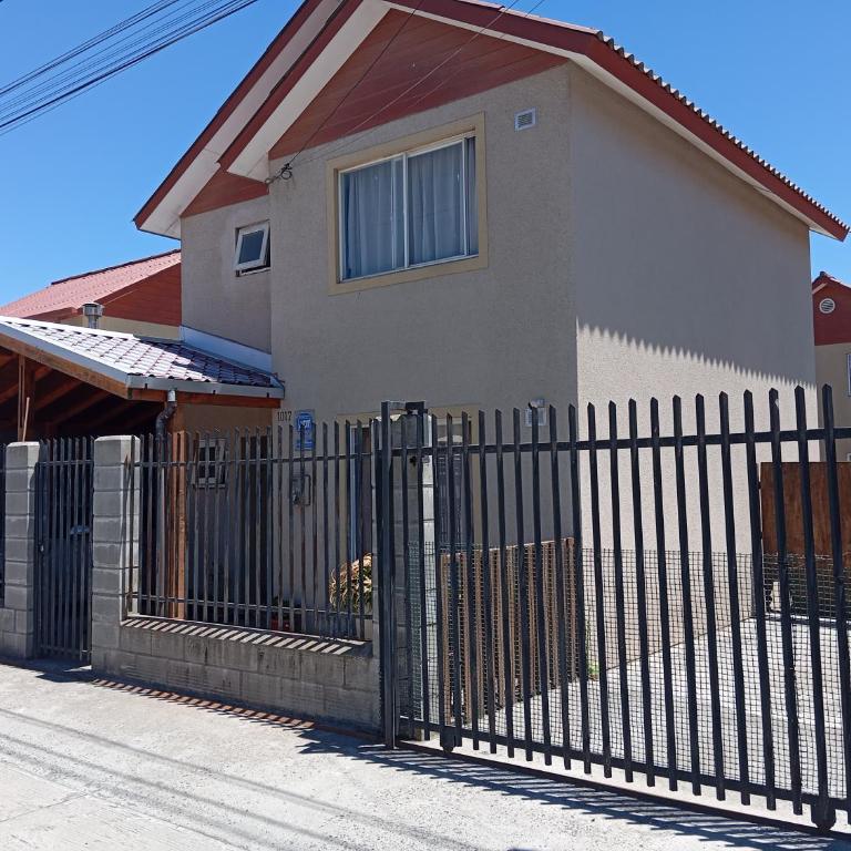 Linda Estadía - Two-Bedroom House - 2