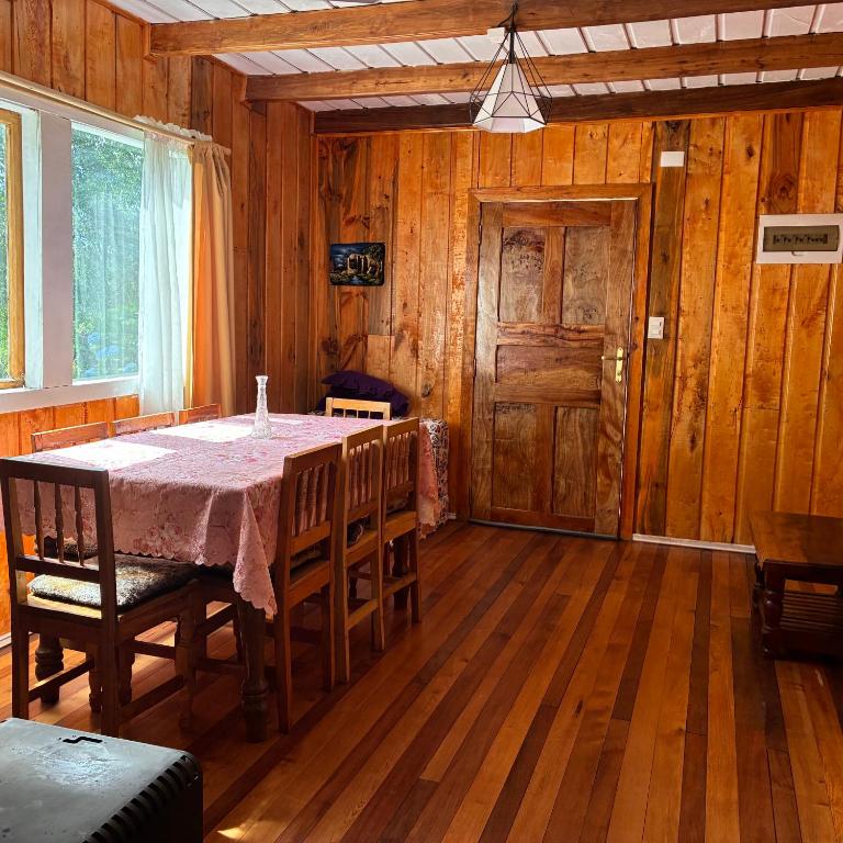 Cabañas Lago Ranco - Four-Bedroom House - 6