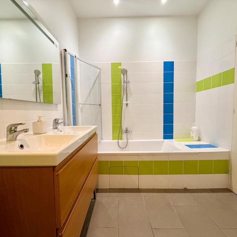 Urban Oasis - Duplex Design, Piscine privée - Villa de 3 dormitorios - 30