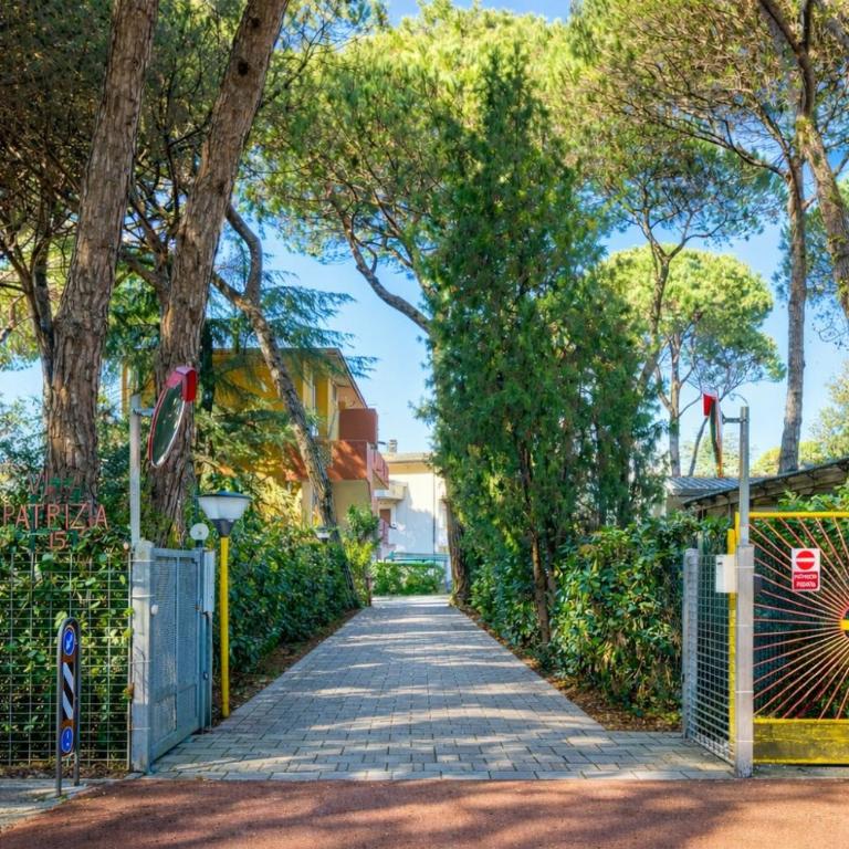 Villa Patrizia - Appartamento con 2 Camere da Letto e Vista Giardino - 8