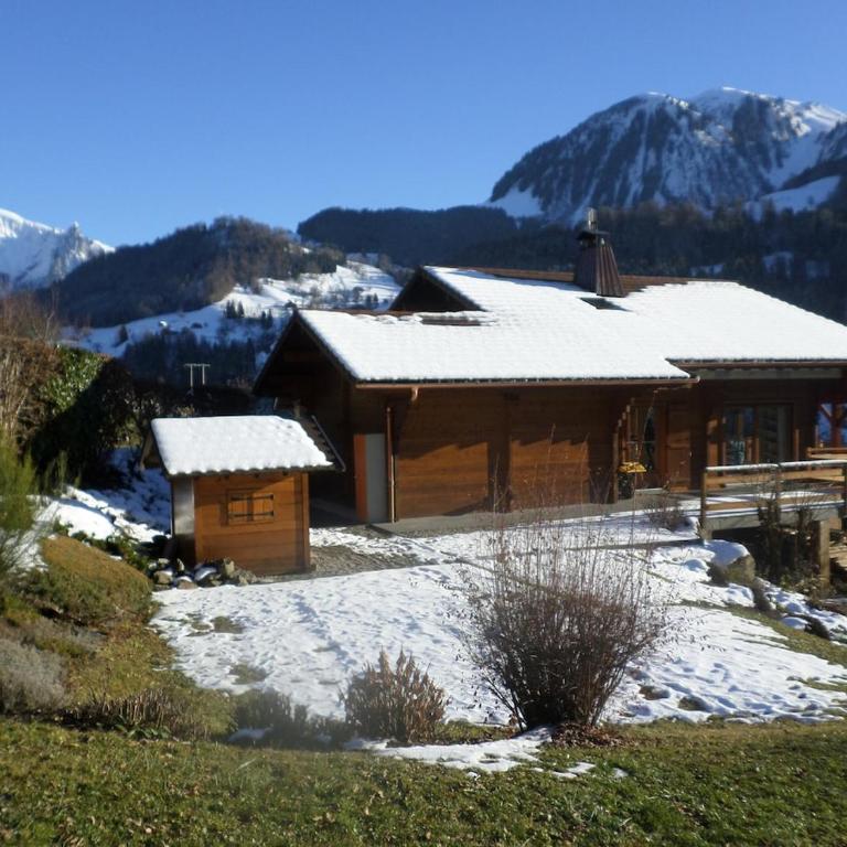 Rez de chalet "La Grange" - Appartement avec Vue sur la Montagne - 2