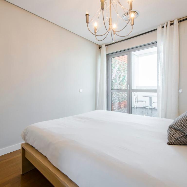 Terraza y Vistas para 6 con Parking en Sanchinarro - Two-Bedroom Apartment with Terrace - 23