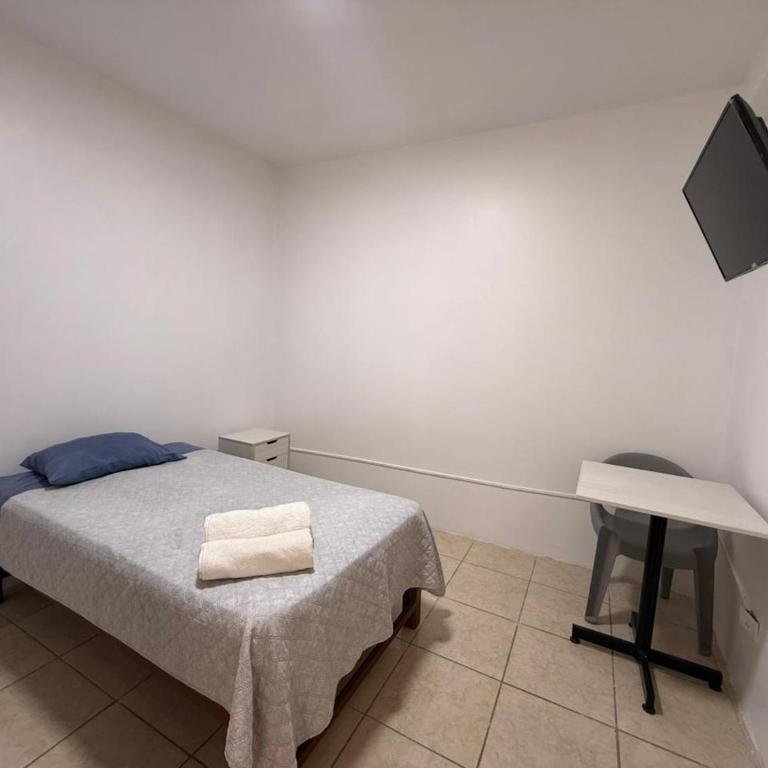 Hostal La Reserva - Pisco - Single Room - 1