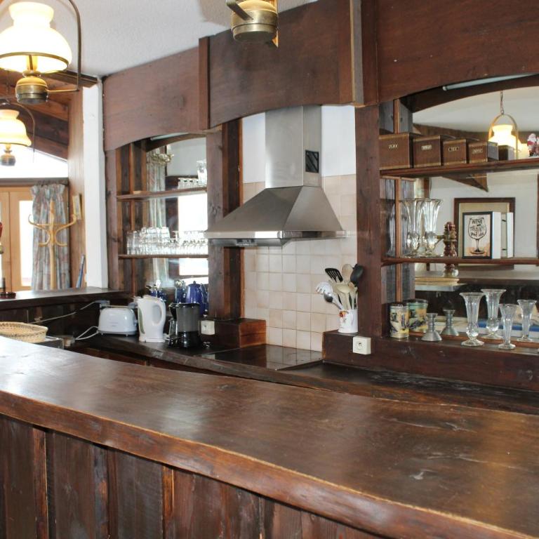 APPARTEMENTS MORILLON Village - Three-Bedroom Standard Apartment - 15