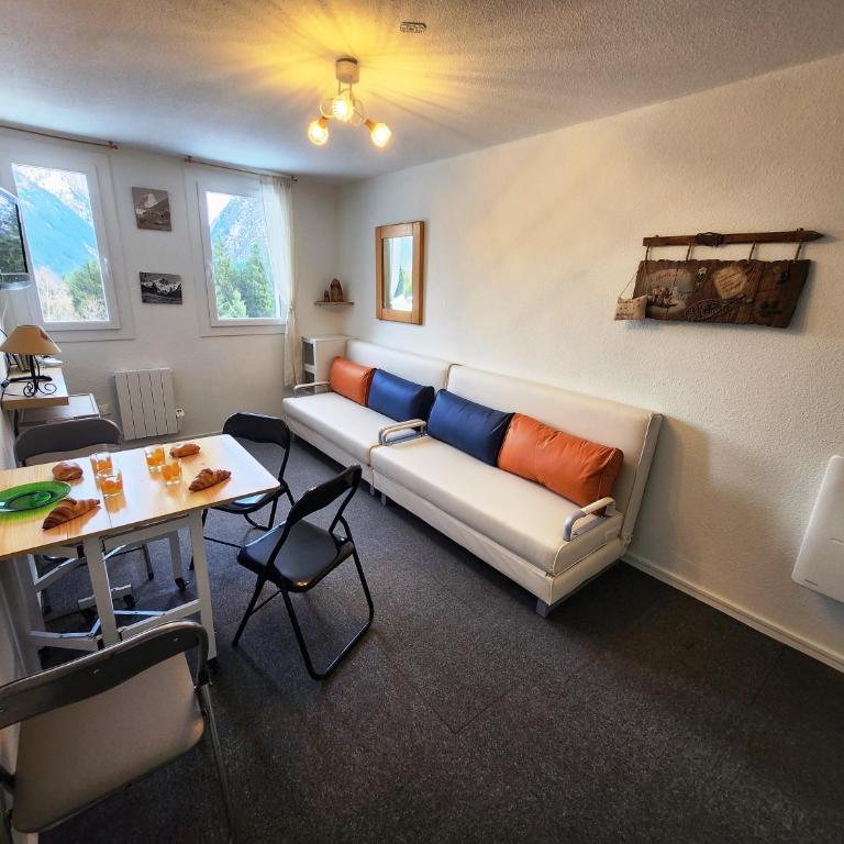 Studio pratique en RdC, au calme, avec vue - Appartement 1 Chambre - 42