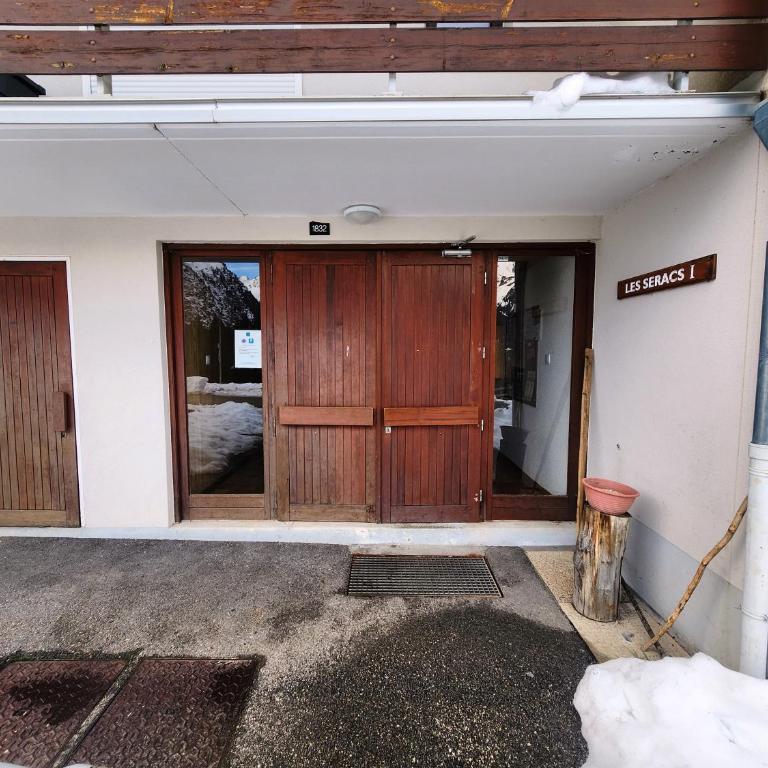 Studio pratique en RdC, au calme, avec vue - Appartement 1 Chambre - 46
