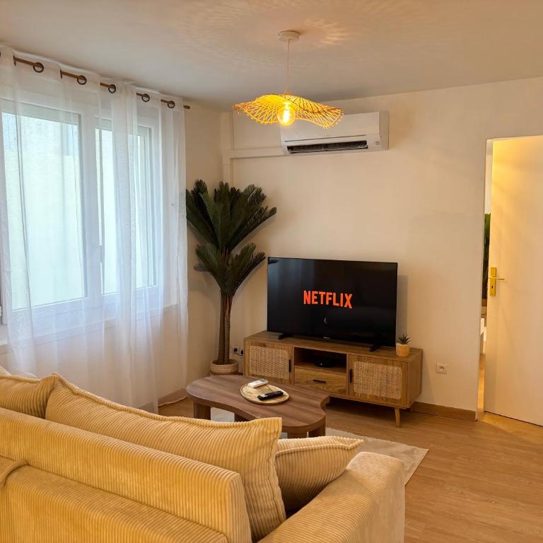 Suite Bali et sauna privé - vidéo projecteur - escapade romantique-centre - One-Bedroom Apartment - 18