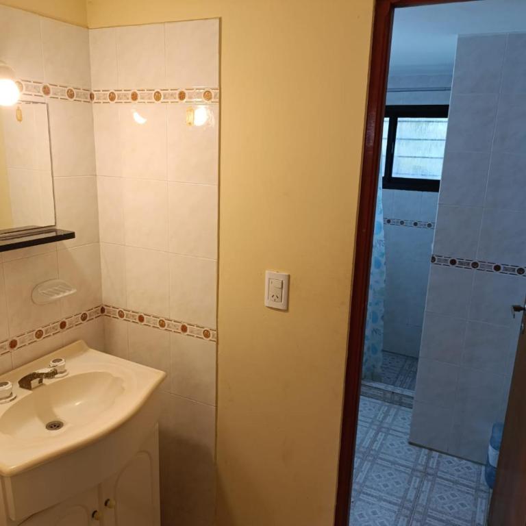 Complejo Seikyo - Three-Bedroom Apartment - 15