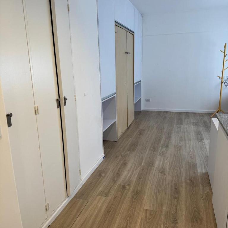 Hermoso monoambiente reciclado - Apartamento de 1 dormitorio - 11