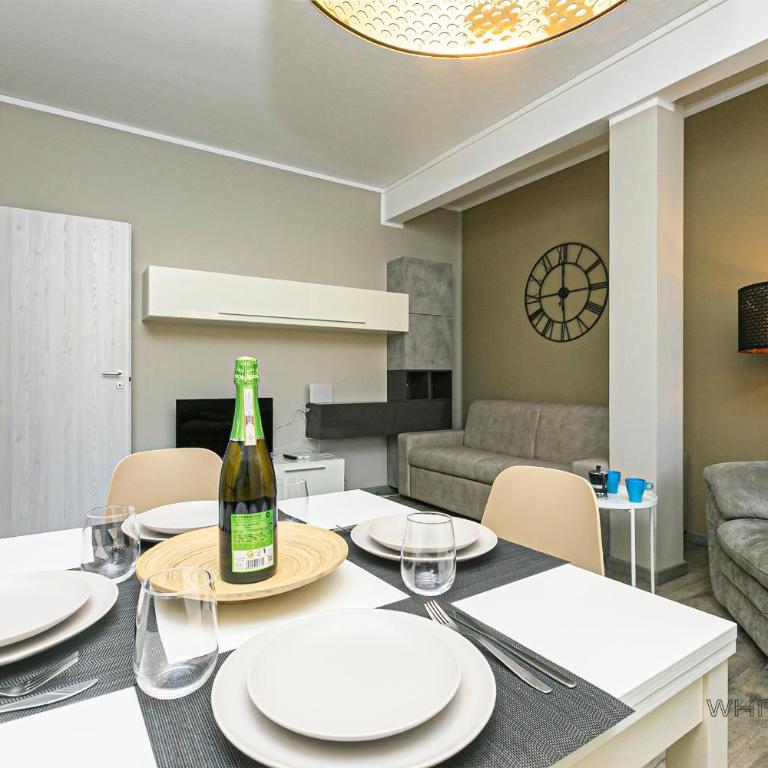 Penthouses with Parking in Palazzo San Paolo By ML WHITE HOUSE - One-Bedroom Apartment with Terrace - 5