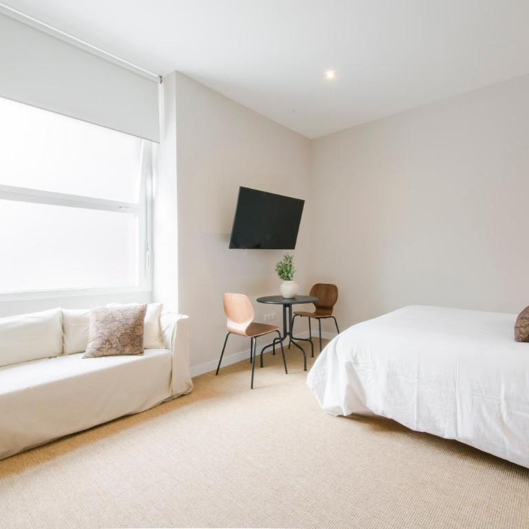 Lerida Suites junto a Castellana - Studio with Sofa Bed - 4