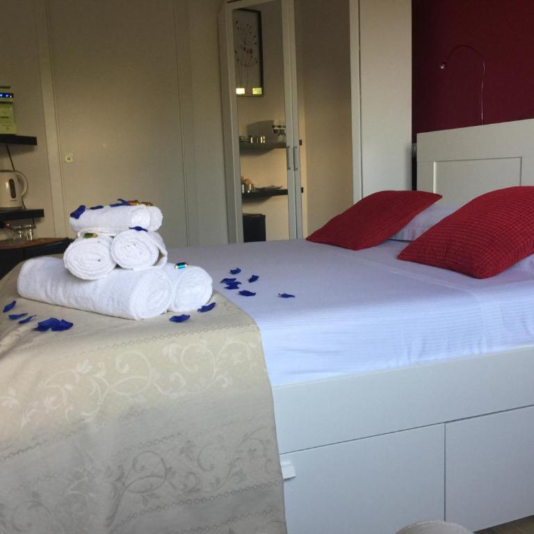 B&B Vista sul Mare - Zimmer mit Kingsize-Bett und seitlichem Meerblick - 3