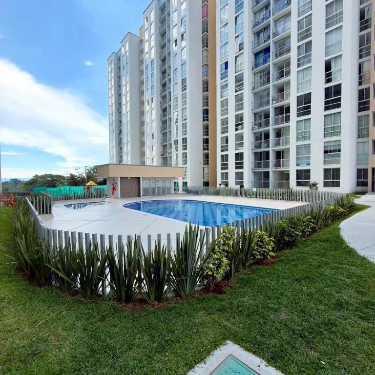 Apartamento céntrico con encanto en Armenia - Apartamento de 3 dormitorios - 3