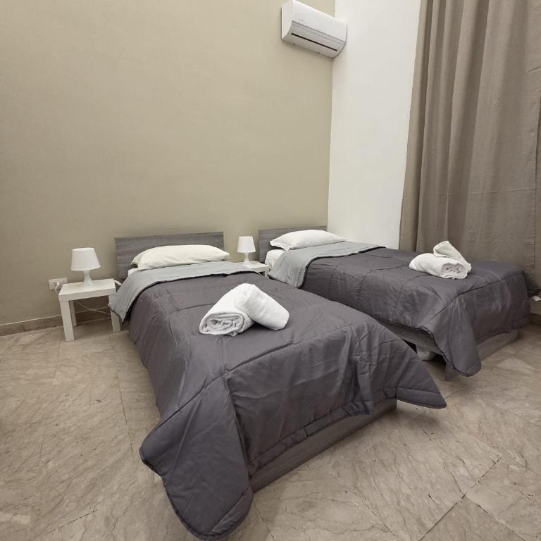 Sicily charm B&B - Double or Twin Room with City View - 7