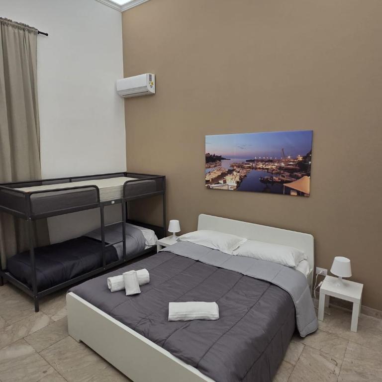 Sicily charm B&B - Double Room with Private External Bathroom - 4