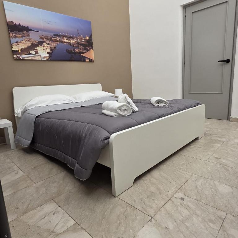Sicily charm B&B - Double Room with Private External Bathroom - 7