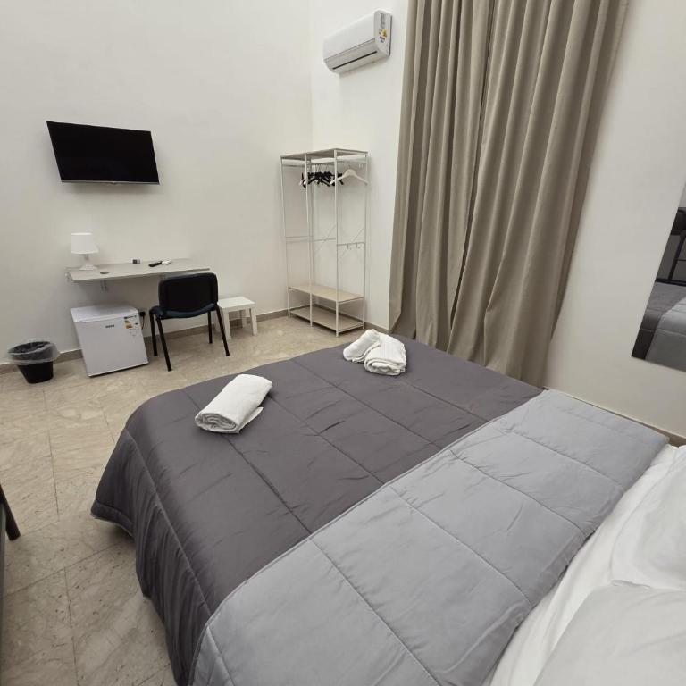 Sicily charm B&B - Double Room with Private External Bathroom - 4