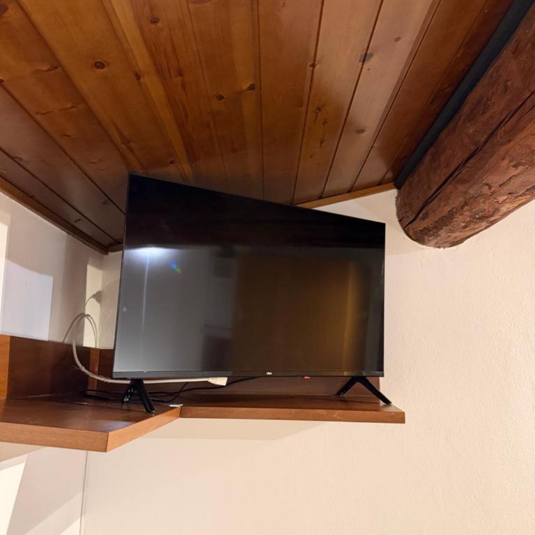 Isola one - One-Bedroom Apartment - 11