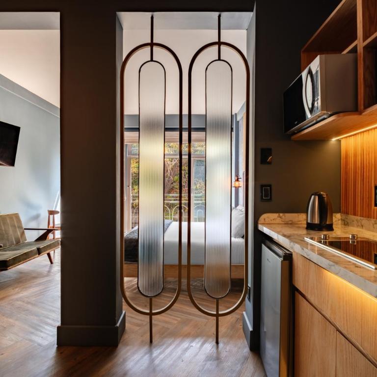 Pandora House - Suite con cama extragrande - 1