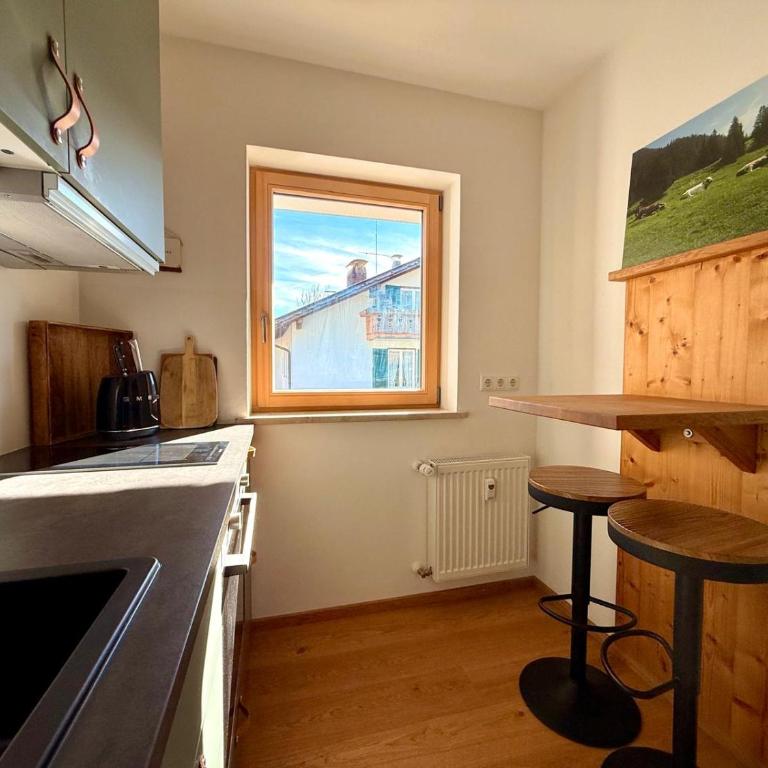 FeWo Berg-Faszination - One-Bedroom Apartment with Balcony and Mountain View - 10