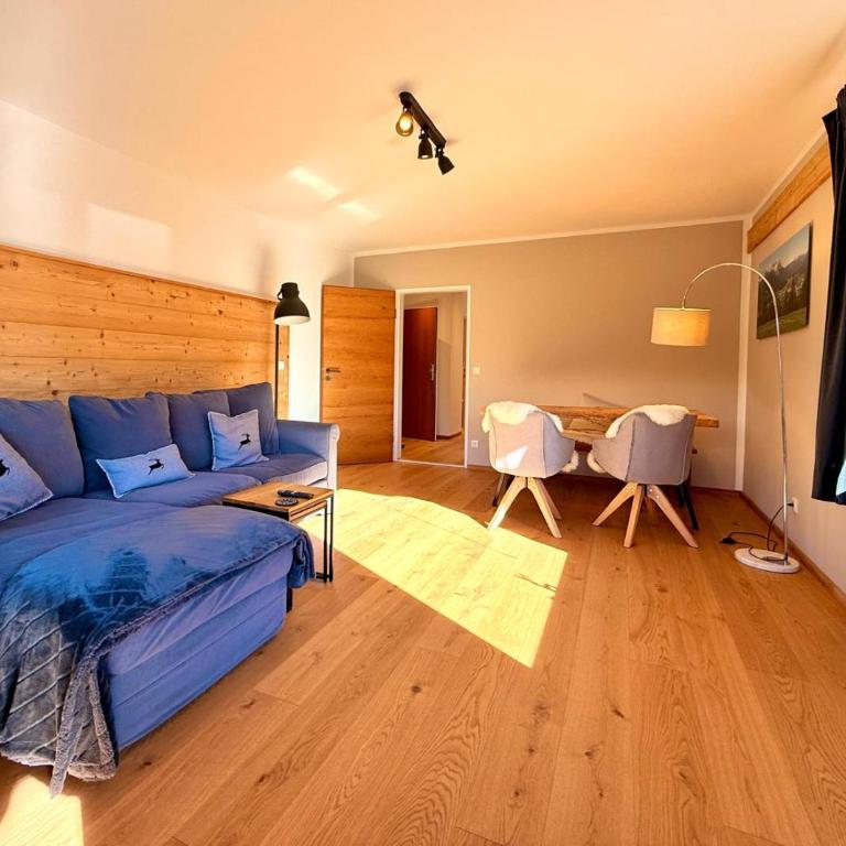 FeWo Berg-Faszination - One-Bedroom Apartment with Balcony and Mountain View - 8