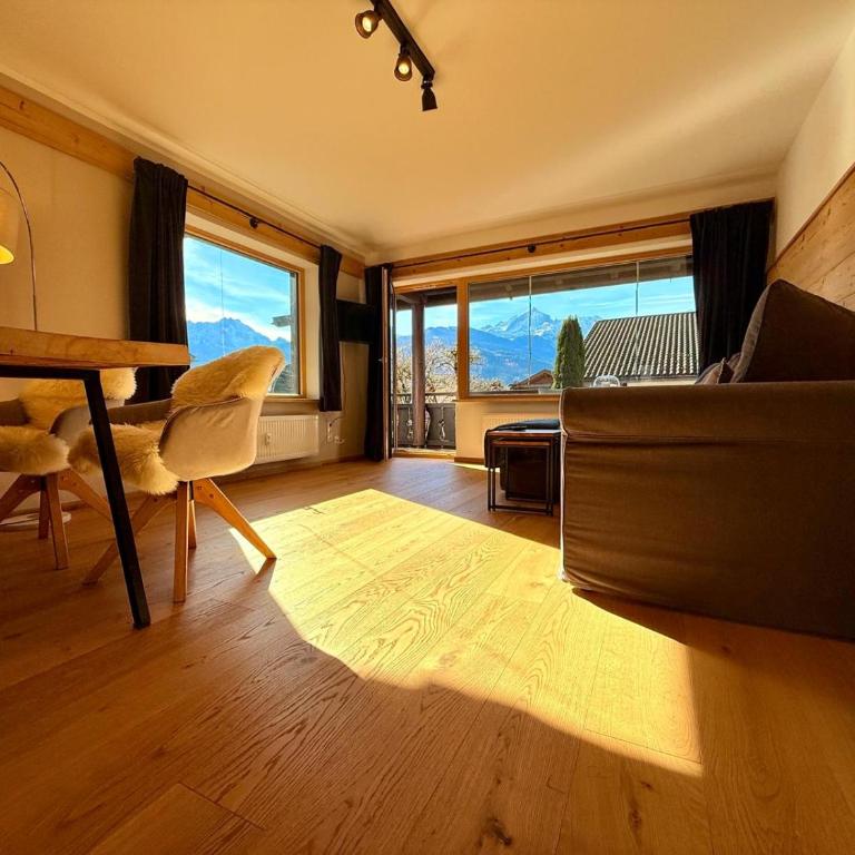 FeWo Berg-Faszination - One-Bedroom Apartment with Balcony and Mountain View - 2