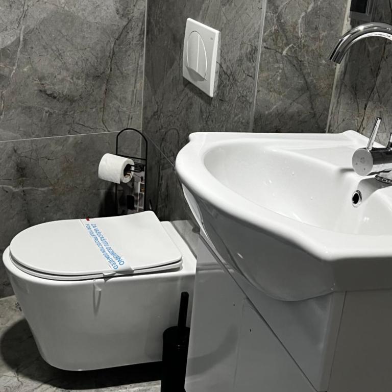 Apartmani M&DŽ Bihać - Two-Bedroom Apartment - 7