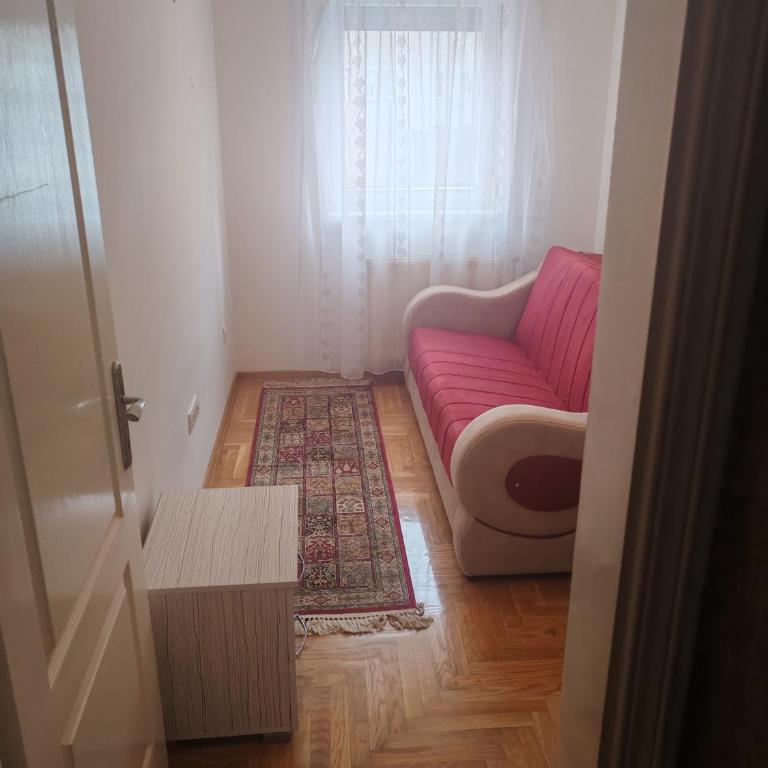 Mirijevo Center Apartment Near Park - One-Bedroom Apartment - 7