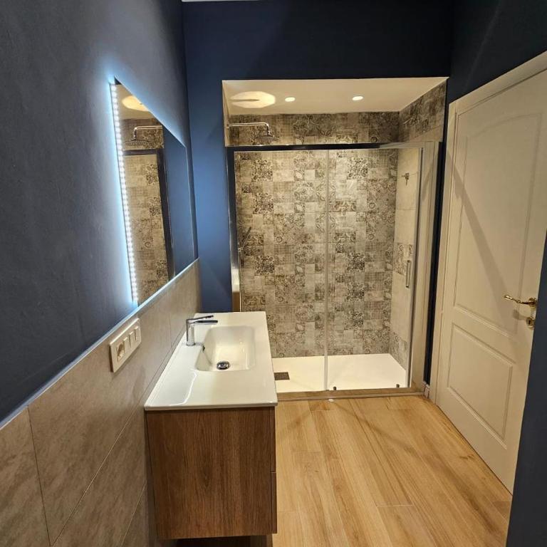 TURINET APARTMENTS - HOLIDAY in TORINO - Appartamento con 2 Camere da Letto - 11