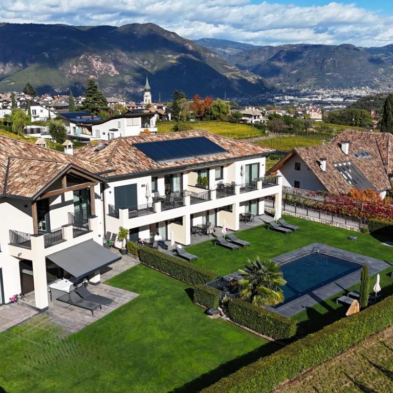 Weingut Gasshof- Panorama Pool in den Weinbergen - Appartamento con Vista Montagna - 2