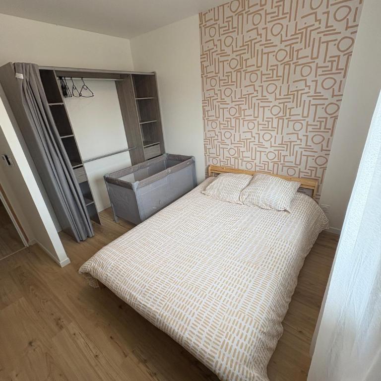 Maison avec jardin Le Refuge Urbain - Five-Bedroom House - 11