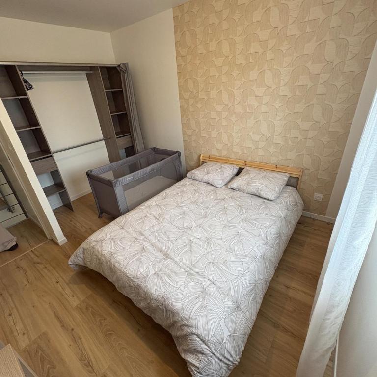 Maison avec jardin Le Refuge Urbain - Five-Bedroom House - 16