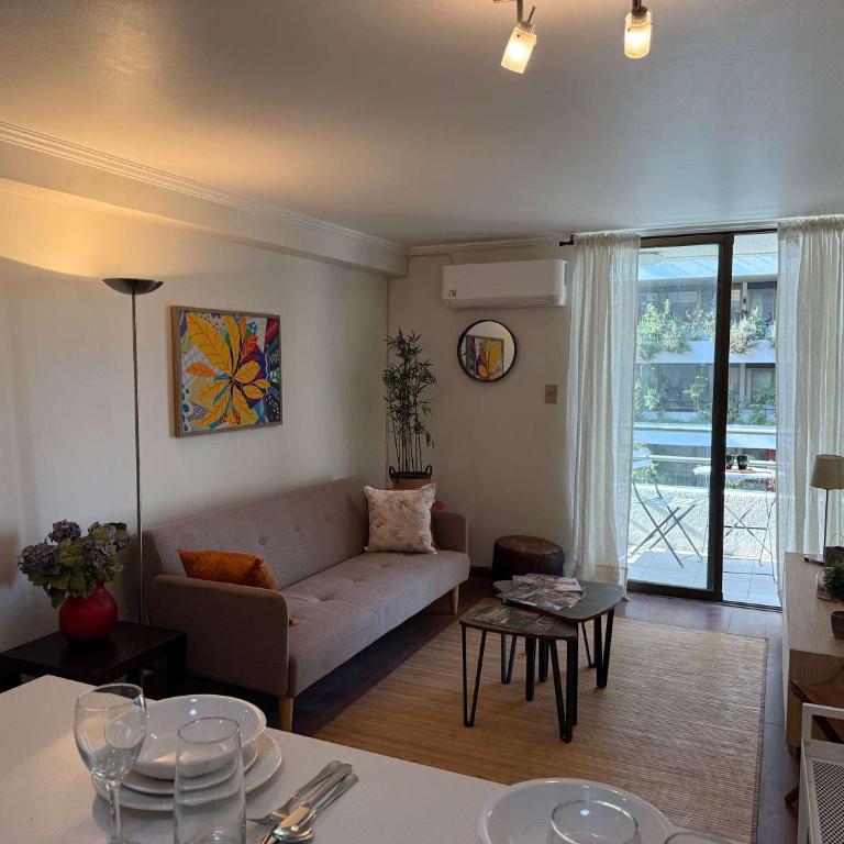 HOM I Metro EL GOLF con Parking LasCondes - Apartment - 2