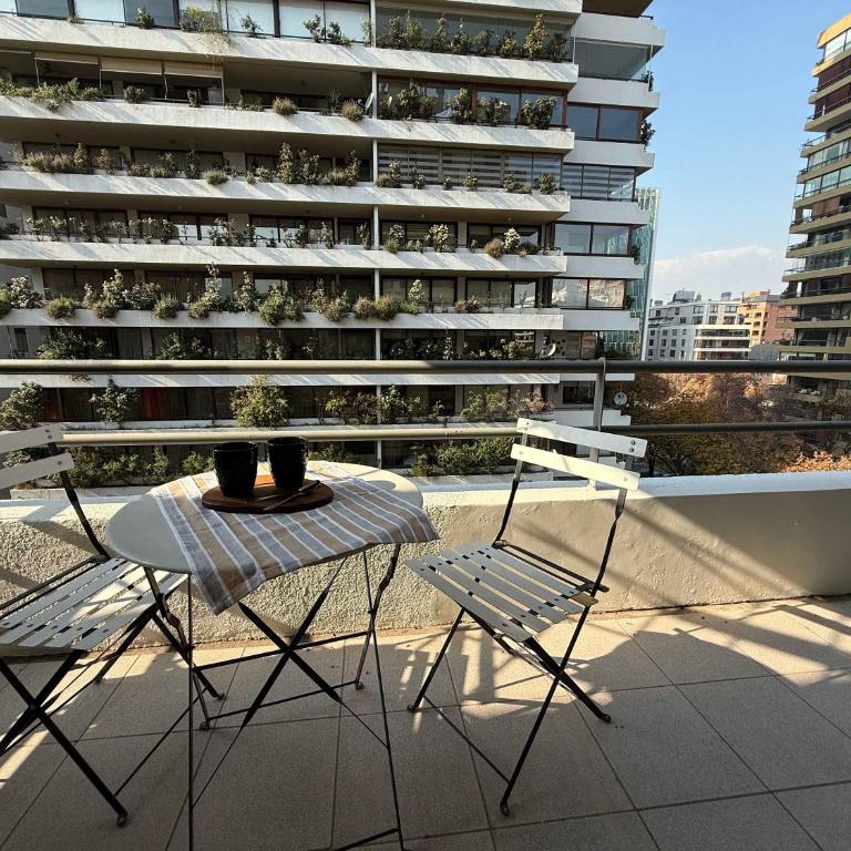 HOM I Metro EL GOLF con Parking LasCondes - Apartment - 36