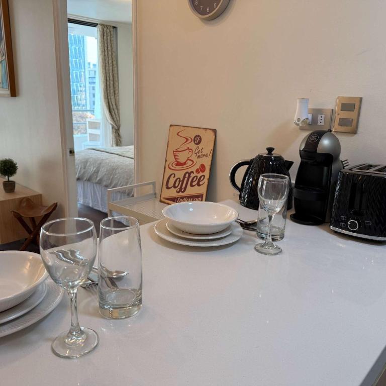 HOM I Metro EL GOLF con Parking LasCondes - Apartment - 14