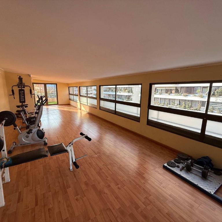 HOM I Metro EL GOLF con Parking LasCondes - Apartment - 41