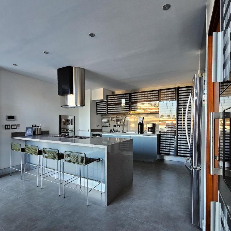 Casa Boutique Hotel Bucaramanga - Six-Bedroom House - 11